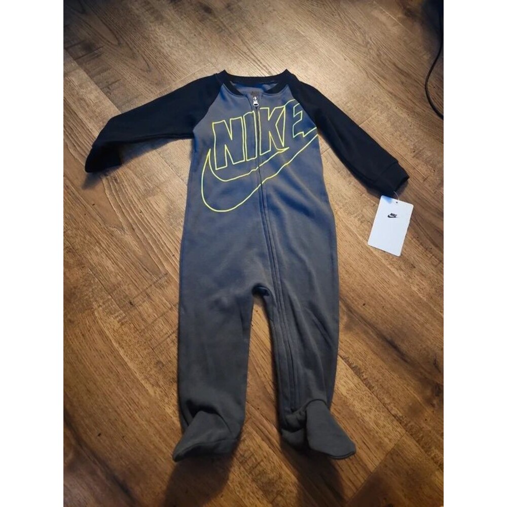 9m Nike Pajamas